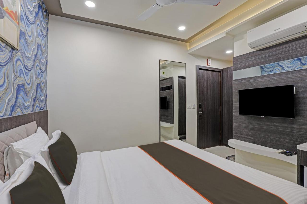 Collection O Alpha One Hotel Ahmedabad Eksteriør billede
