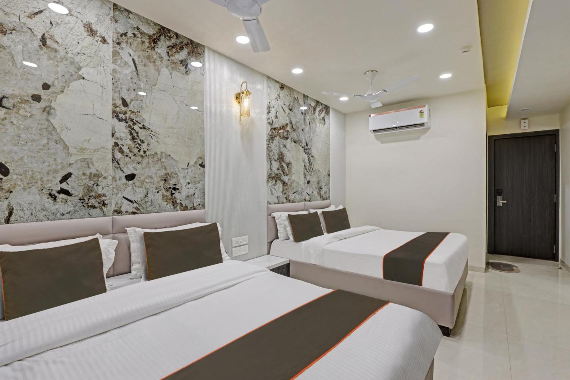 Collection O Alpha One Hotel Ahmedabad Eksteriør billede