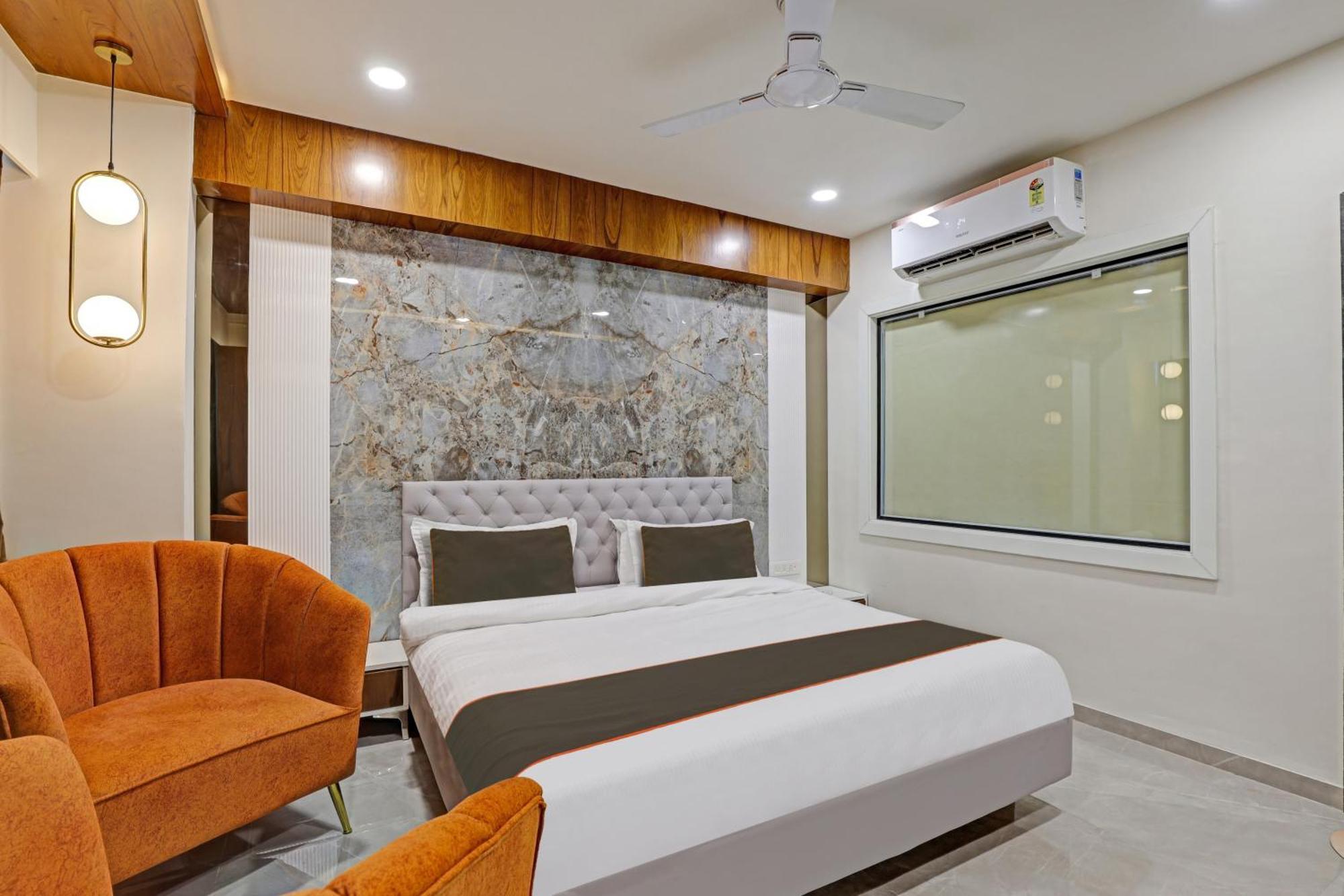 Collection O Alpha One Hotel Ahmedabad Eksteriør billede